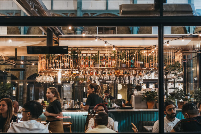 Como o food service pode lucrar com a terceirização de chás no fim de ano