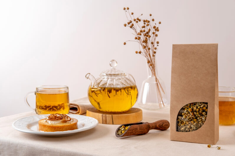 Start 2026: benefícios de terceirizar sua linha de chás e crescer no food service o ano todo