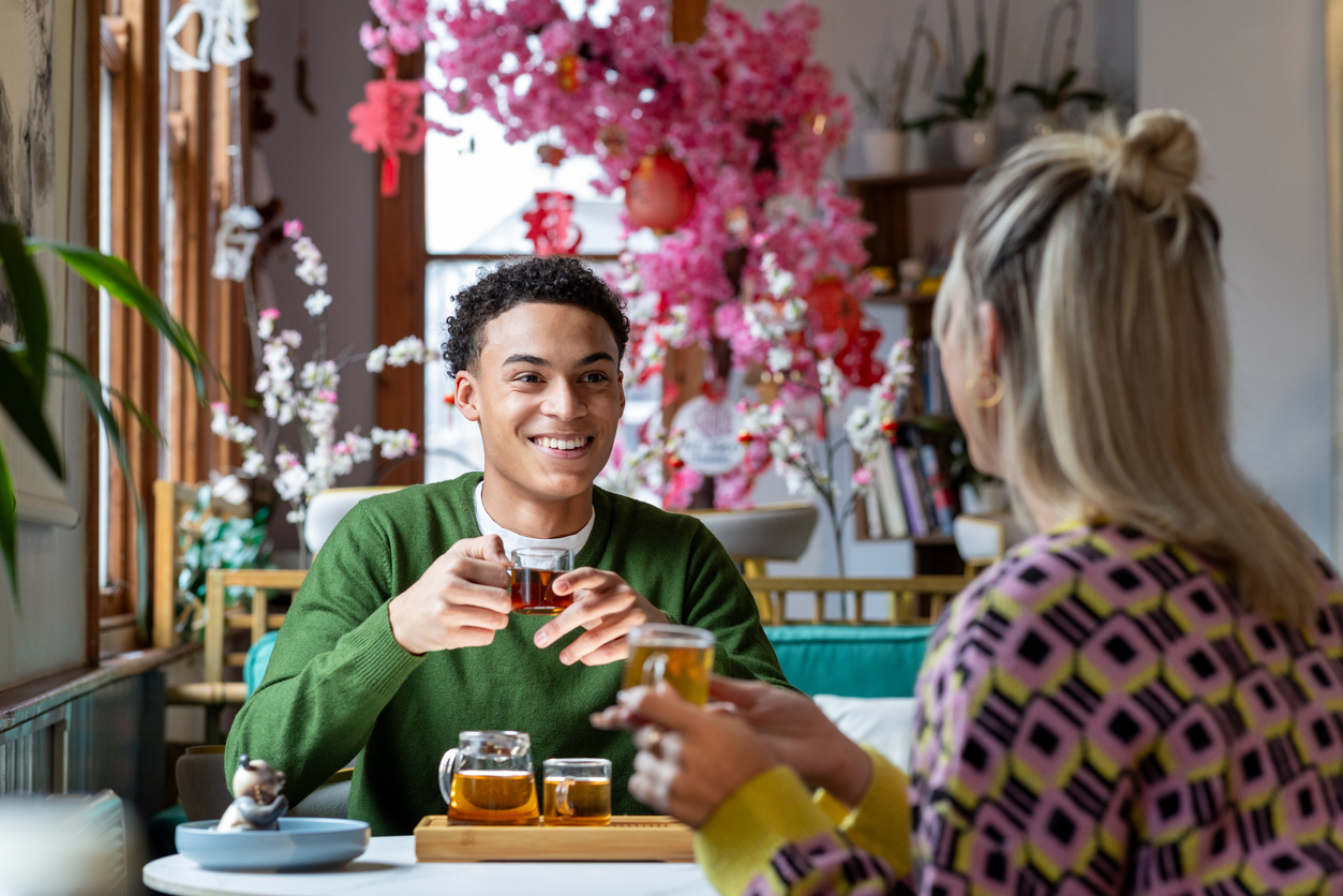 Como a Geração Z está influenciando a indústria de alimentos e bebidas naturais